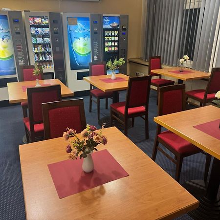 Hotel Kaiserhof Fürstenwalde エクステリア 写真