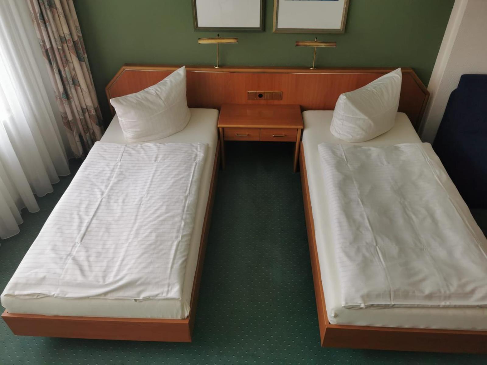 Hotel Kaiserhof Fürstenwalde エクステリア 写真